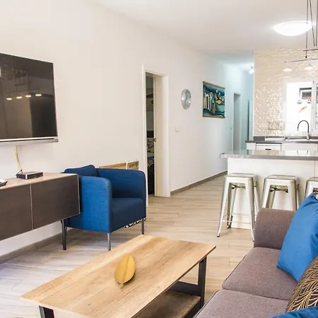 La Vega De Mary Apartment *