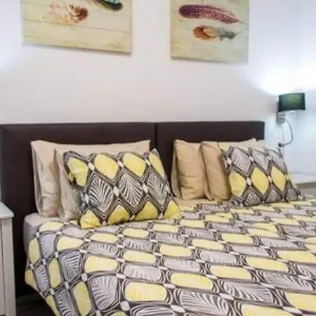 La Vega De Mary Apartman